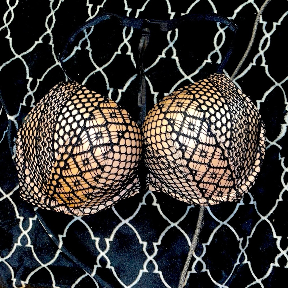 Victoria’s Secret padded push up bra